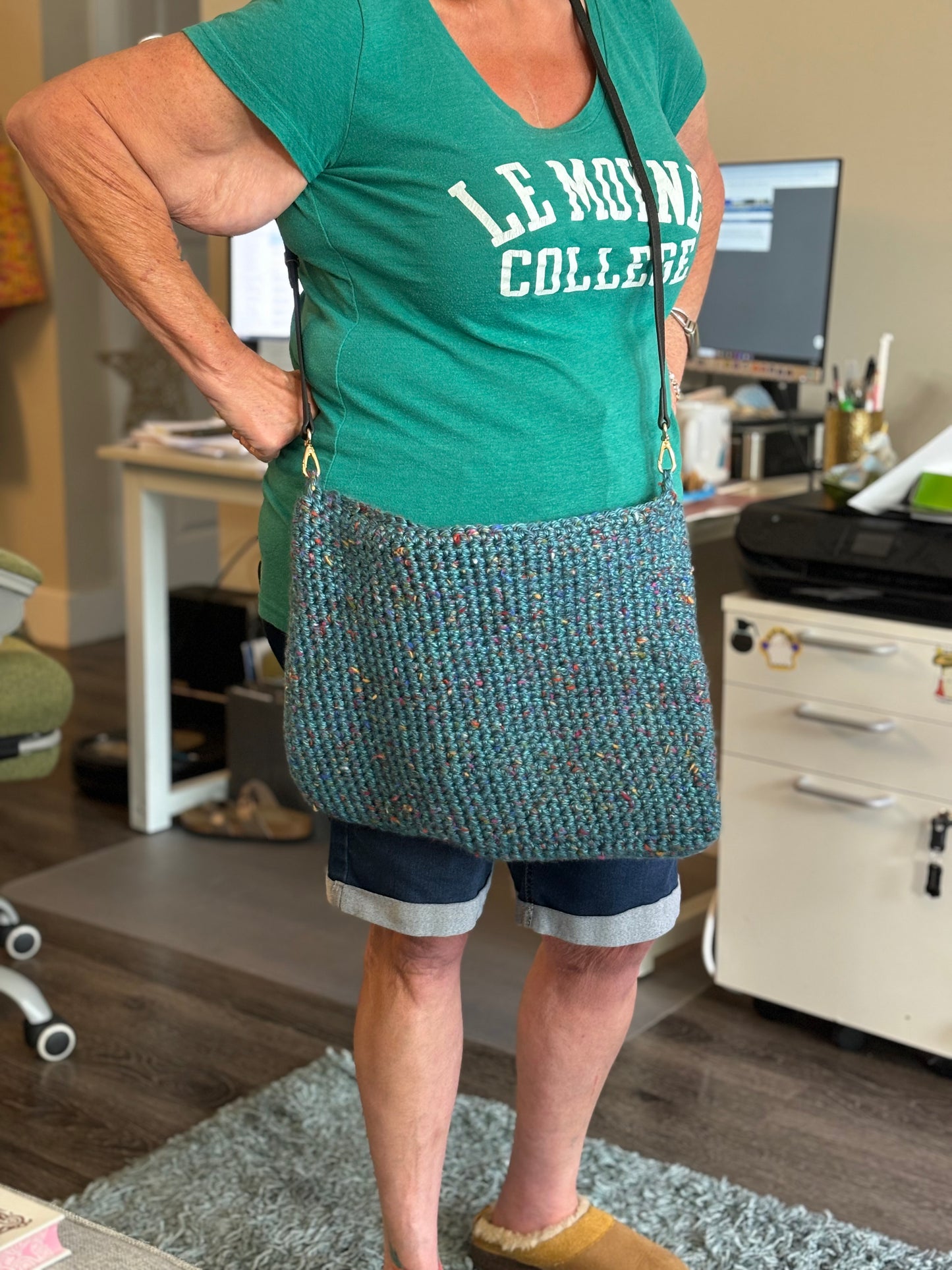 Purse with outer pocket